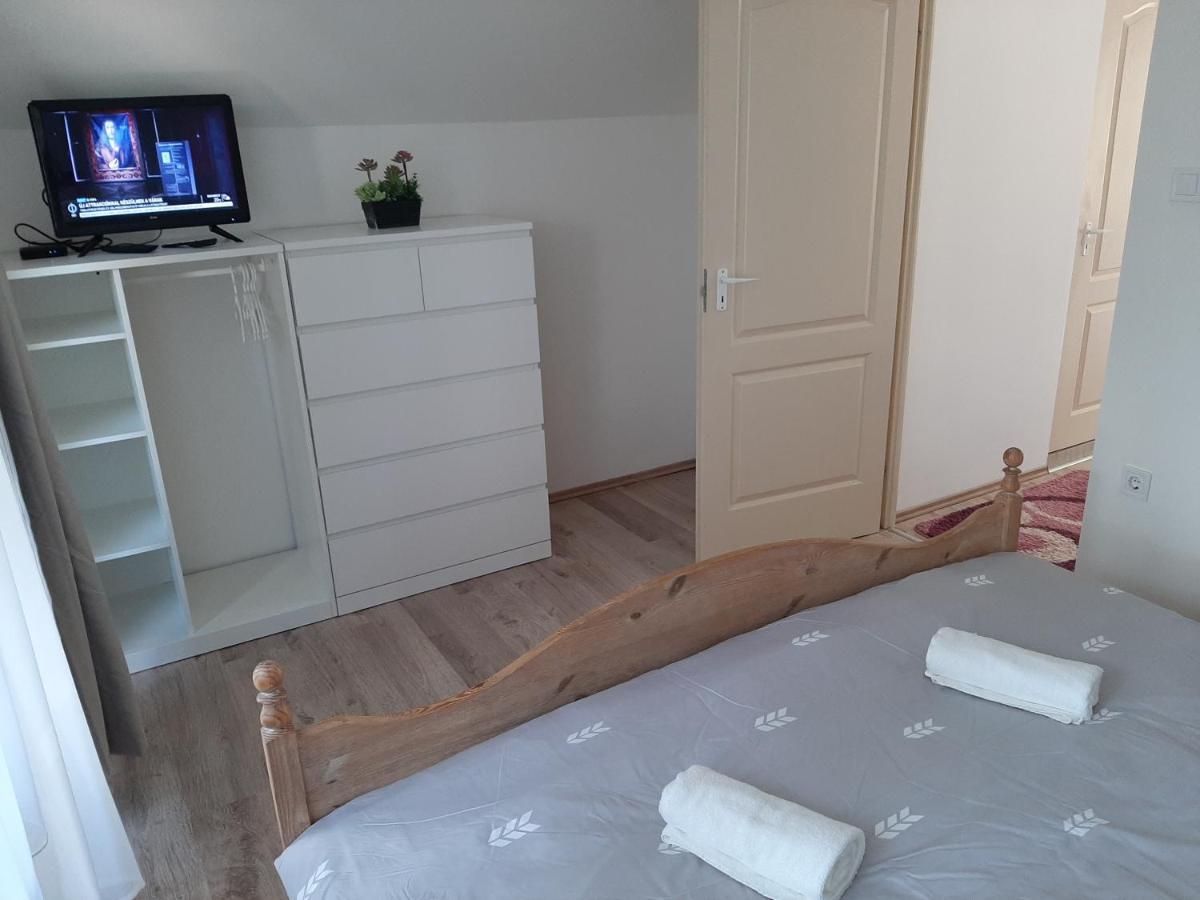 Nikolett Apartman Hajdúszoboszló Extérieur photo