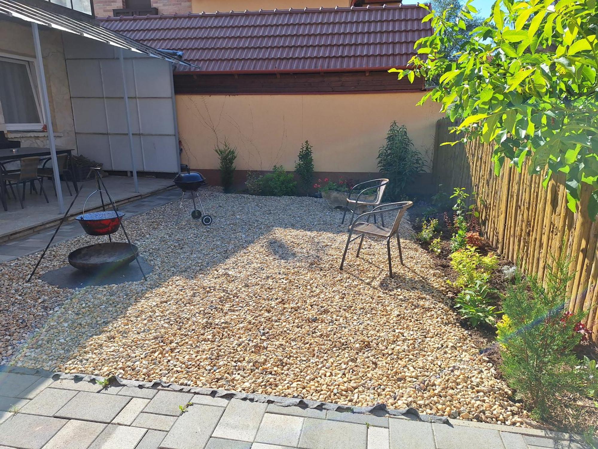 Nikolett Apartman Hajdúszoboszló Extérieur photo